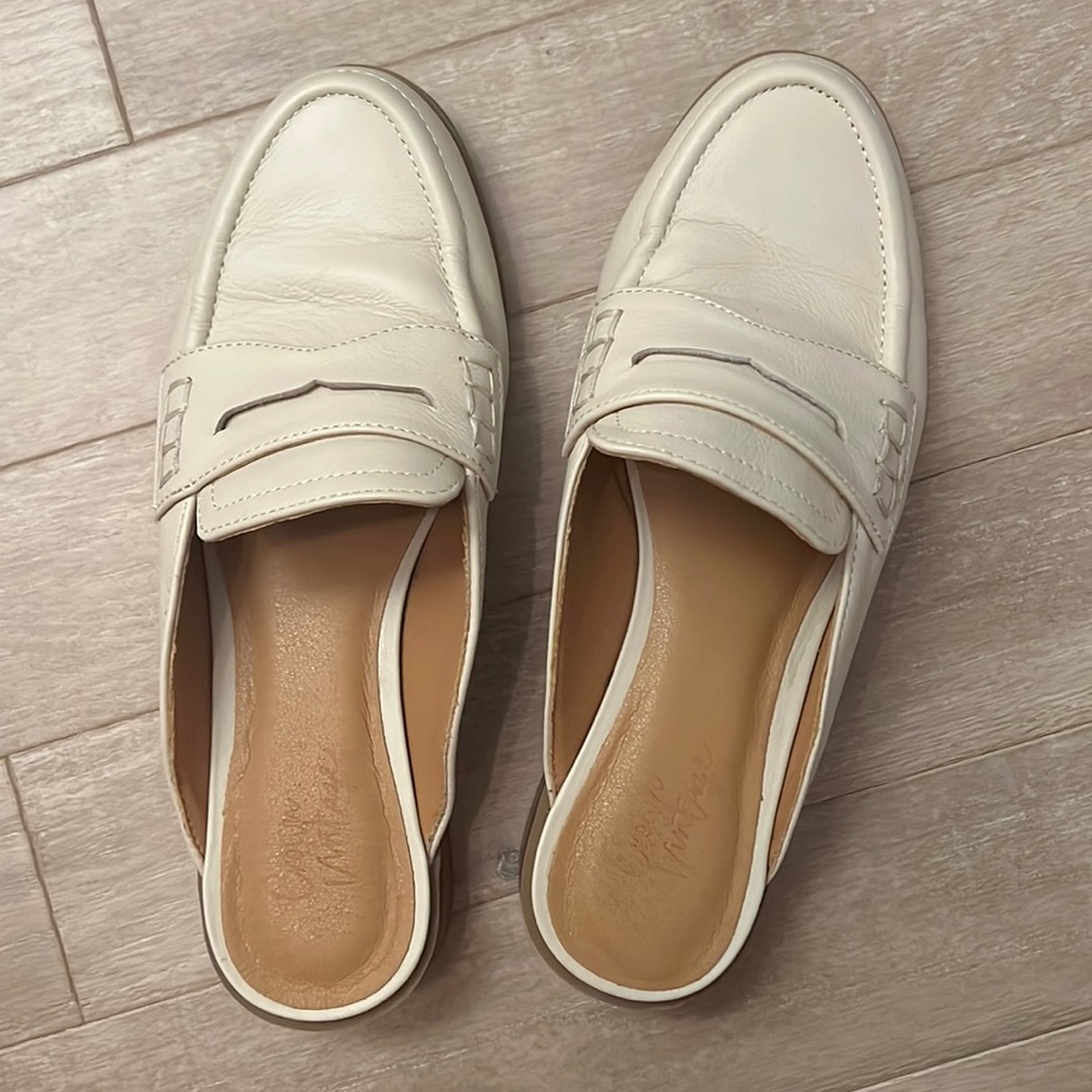 Crown Vintage mules
